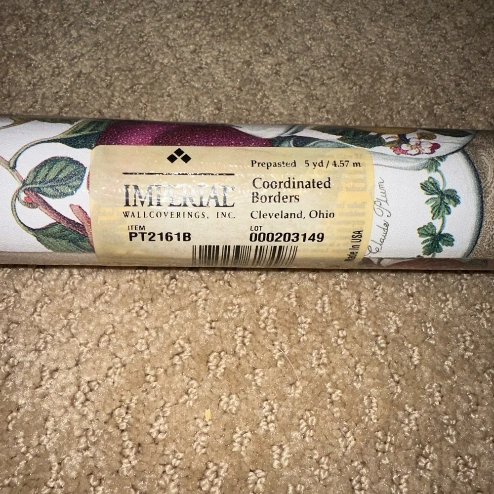 35 yards Portmeirion wall border